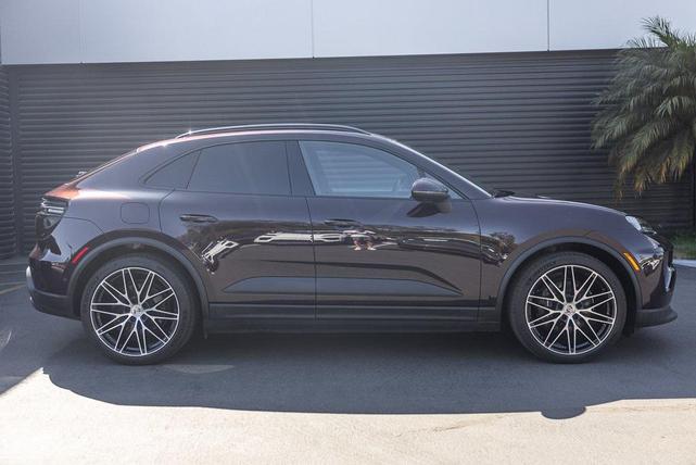 Photo of 2024 Copper Porsche Macan