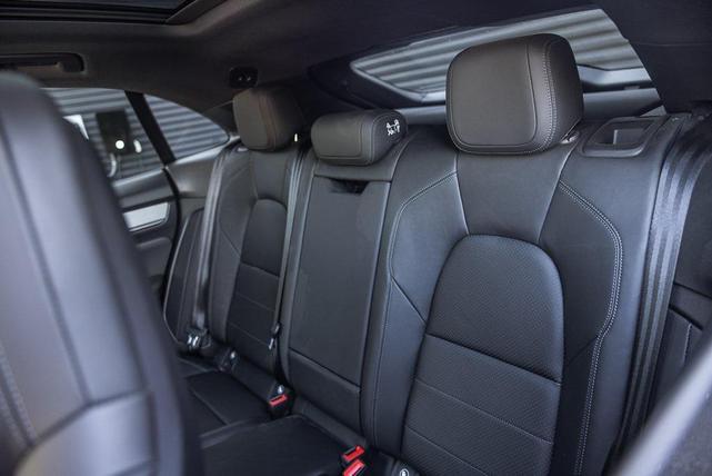 Photo of 2024 Copper Porsche Macan