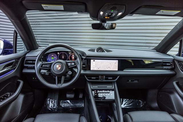 Photo of 2024 Gentian Blue Metallic Porsche Macan