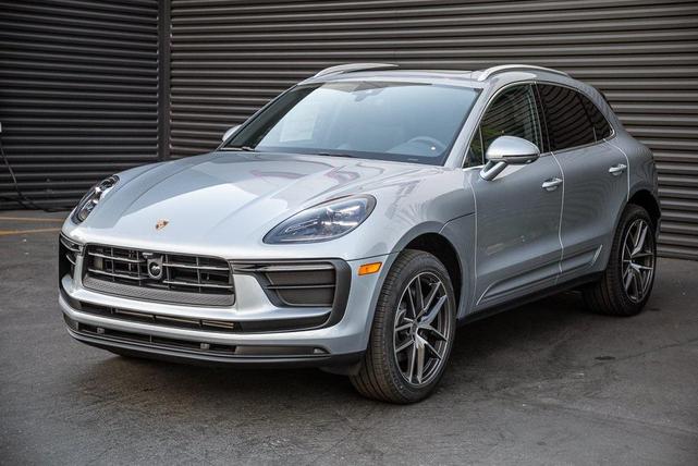 Photo of 2026 Dolomite Porsche Macan