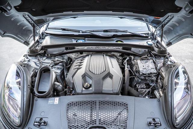 Photo of 2026 Dolomite Porsche Macan