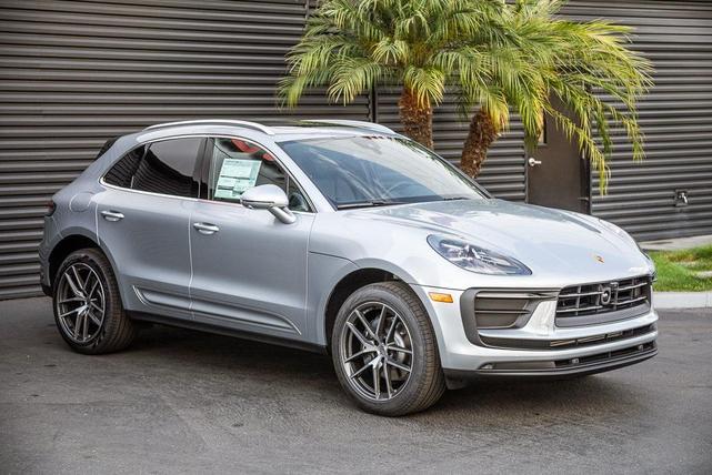 Photo of 2026 Dolomite Porsche Macan