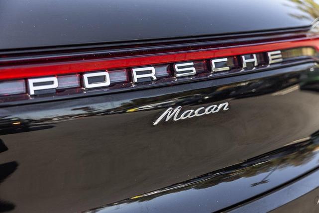Photo of 2021 Jet Black Metallic Porsche Macan