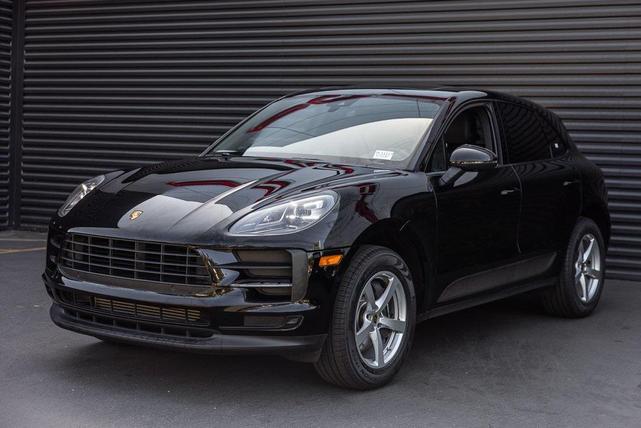 Photo of 2021 Jet Black Metallic Porsche Macan