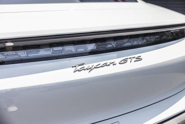 Photo of 2022 Carrara White Metallic Porsche Taycan