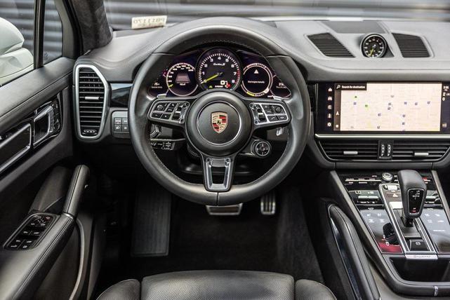 Photo of 2023 Chalk Porsche Cayenne