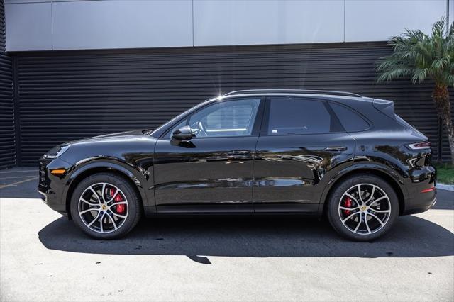 Photo of 2024 Chromite Black Metallic Porsche Cayenne