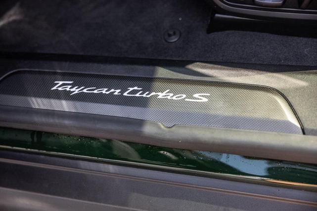 Photo of 2025 Oak Green Metallic Neo Porsche Taycan