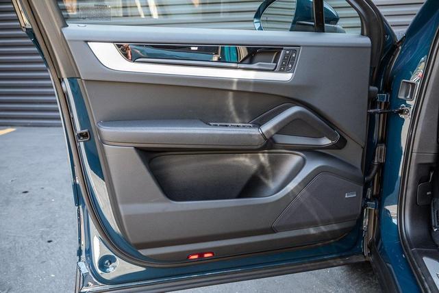 Photo of 2025 Montego Blue Porsche Cayenne