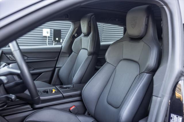 Photo of 2024 Black Metallic Porsche Taycan