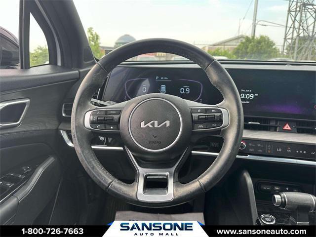 Photo of 2023 Glacial White Pearl Kia Sportage