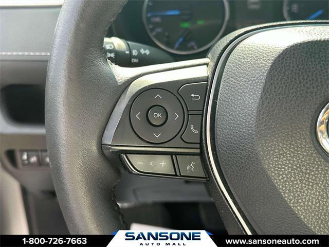 Photo of 2021 Silver Sky Metallic Toyota RAV4 Hybrid