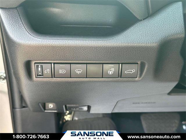 Photo of 2021 Silver Sky Metallic Toyota RAV4 Hybrid