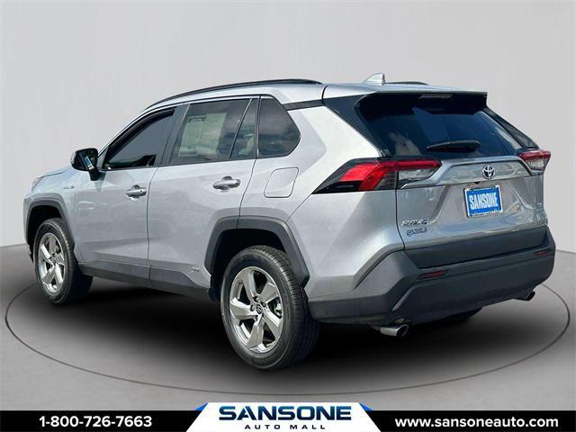 Photo of 2021 Silver Sky Metallic Toyota RAV4 Hybrid