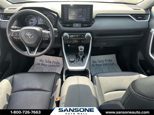 Photo of 2021 Silver Sky Metallic Toyota RAV4 Hybrid