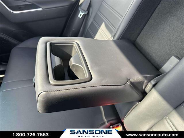 Photo of 2021 Silver Sky Metallic Toyota RAV4 Hybrid