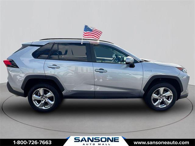 Photo of 2021 Silver Sky Metallic Toyota RAV4 Hybrid