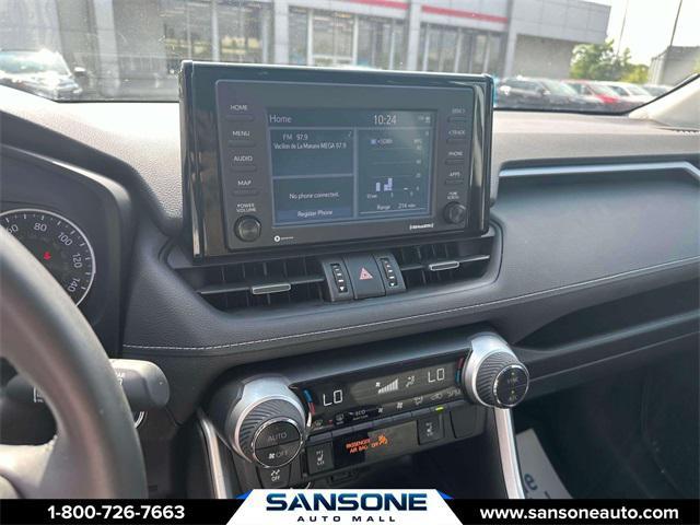 Photo of 2021 Silver Sky Metallic Toyota RAV4 Hybrid