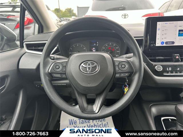 Photo of 2023 Classic Silver Metallic Toyota Corolla