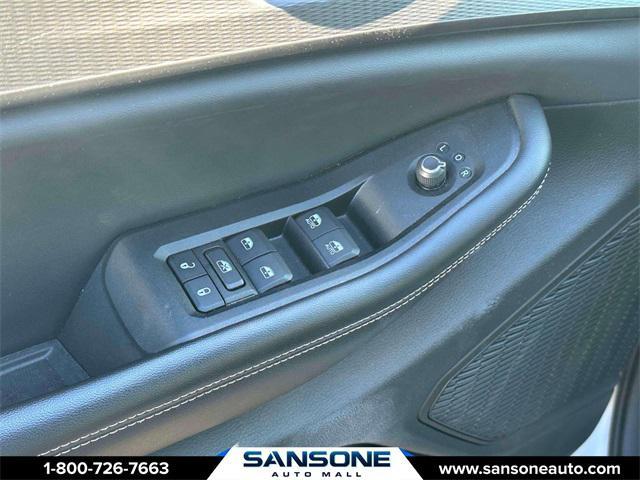 Photo of 2023 Silver Zynith Jeep Grand Cherokee L