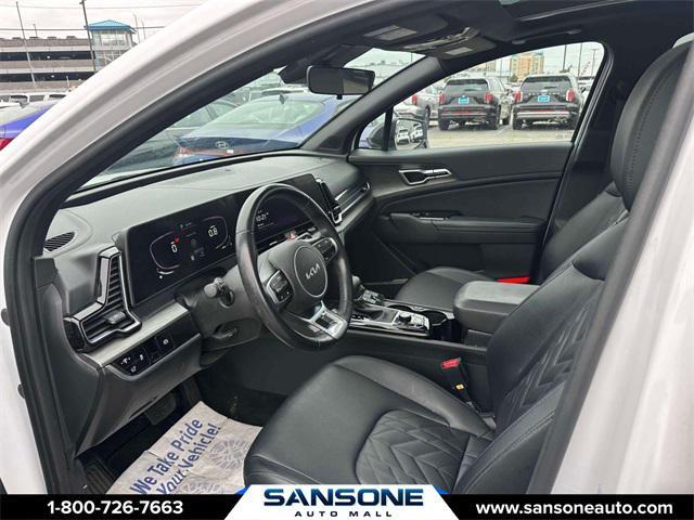 Photo of 2023 Glacial White Pearl Kia Sportage