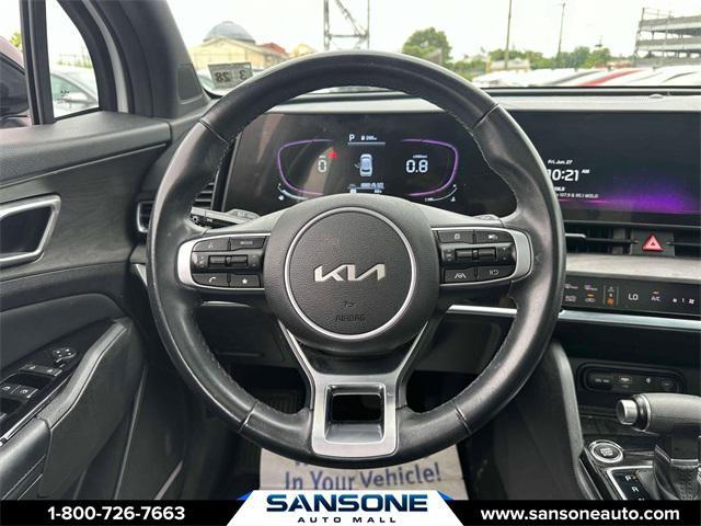Photo of 2023 Glacial White Pearl Kia Sportage