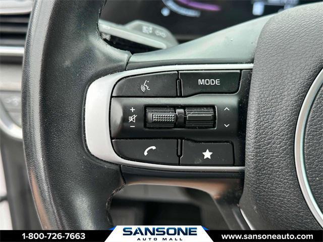 Photo of 2023 Glacial White Pearl Kia Sportage