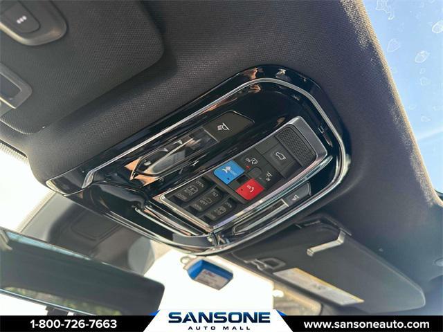 Photo of 2023 Diamond Black Crystal Pearlcoat Jeep Grand Cherokee 4xe