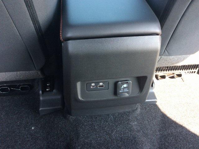 Photo of 2025 Afterburn Oran Nissan Frontier