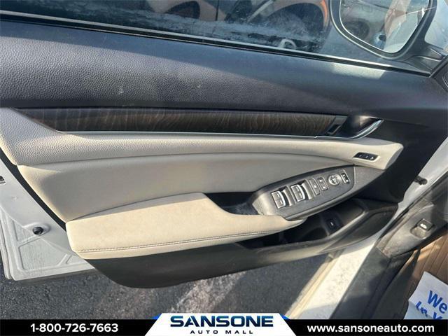 Photo of 2020 Platinum White Pearl Honda Accord