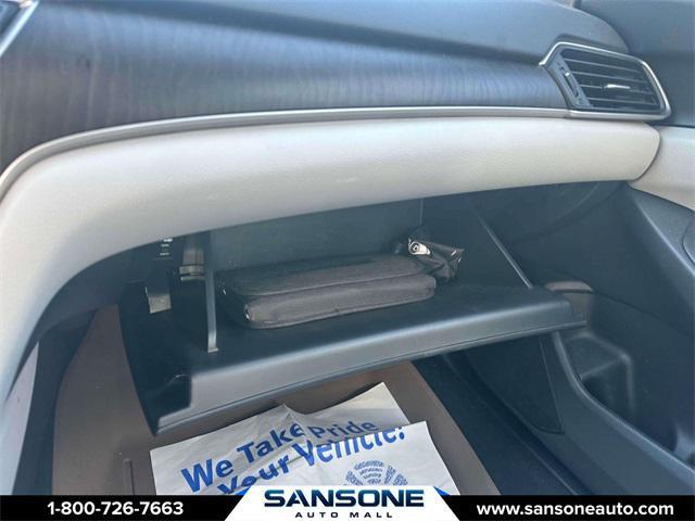 Photo of 2020 Platinum White Pearl Honda Accord