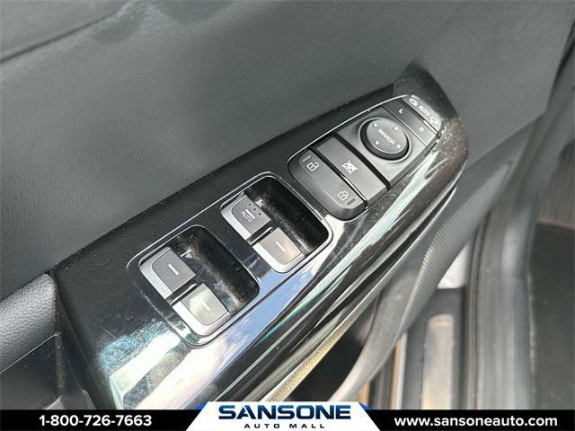 Photo of 2022 Sparkling Silver Kia Sportage