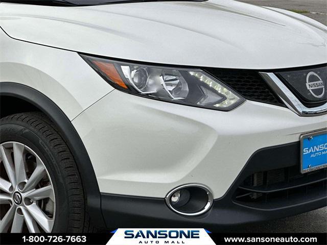 Photo of 2019 Pearl White Tricoat Nissan Rogue Sport