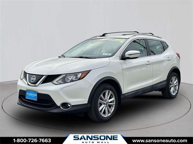 Photo of 2019 Pearl White Tricoat Nissan Rogue Sport
