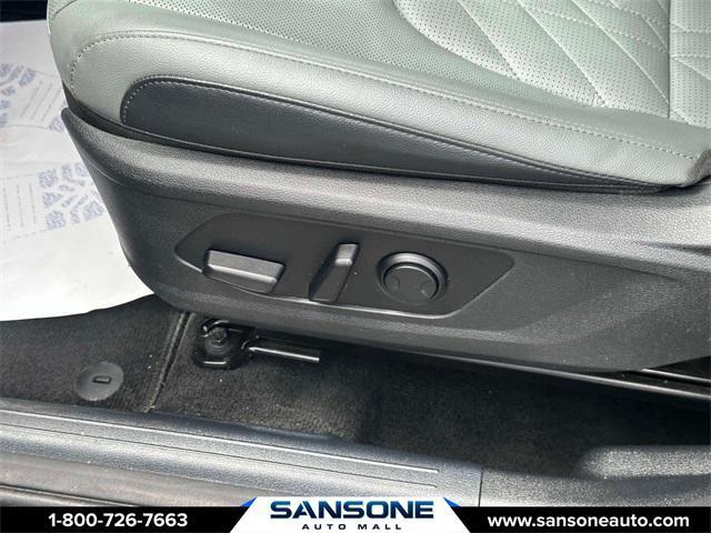 Photo of 2023 Ebony Black Kia Sportage