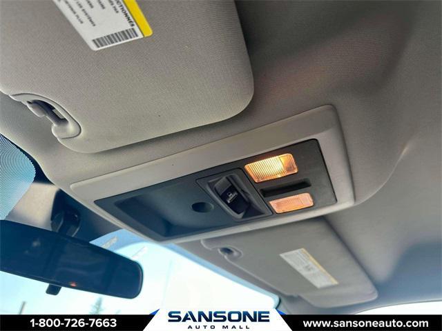 Photo of 2013 Bright White Clearcoat RAM 1500