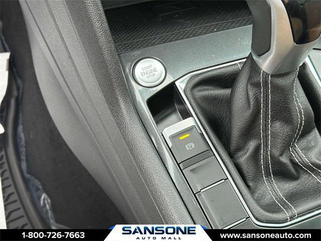 Photo of 2022 Pure White Volkswagen Tiguan