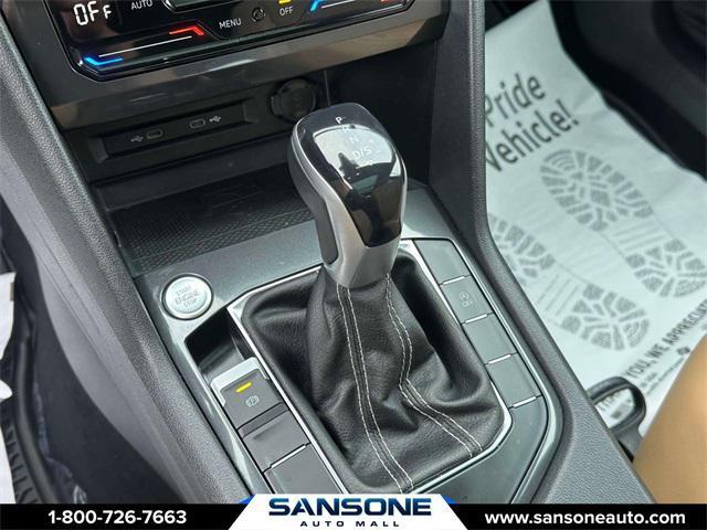 Photo of 2022 Pure White Volkswagen Tiguan