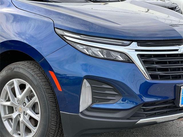 Photo of 2023 Blue Glow Metallic Chevrolet Equinox