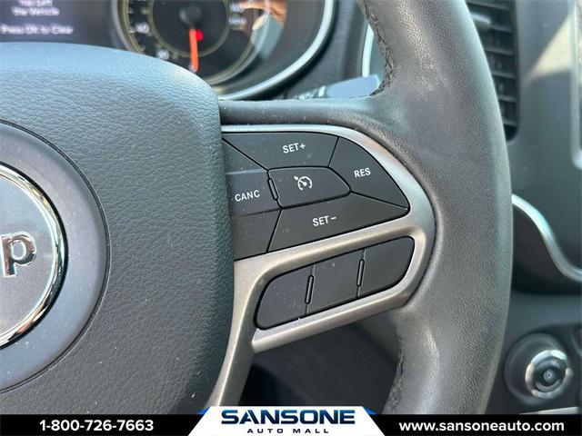Photo of 2022 Sting-Gray Clearcoat Jeep Cherokee