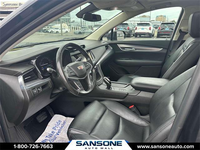 Photo of 2019 Dark Granite Metallic Cadillac XT5