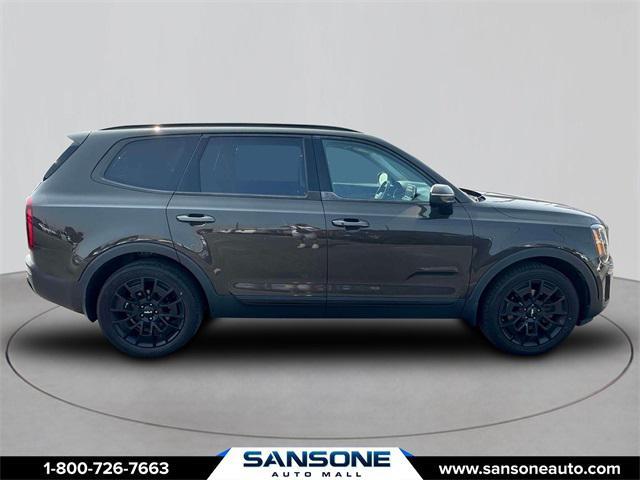 Photo of 2022 Dark Moss Kia Telluride