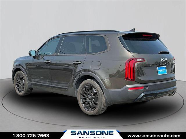 Photo of 2022 Dark Moss Kia Telluride