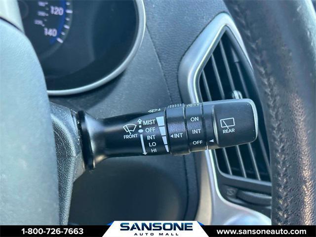 Photo of 2013 Diamond Silver Hyundai TUCSON