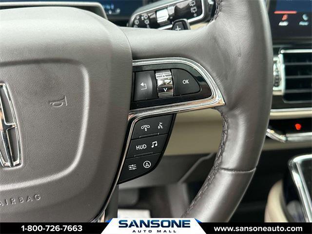 Photo of 2022 Silver Radiance Metallic Clearcoat Lincoln Navigator