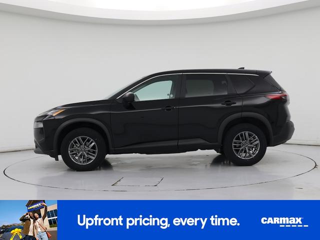 Photo of 2023 Black Nissan Rogue