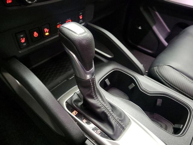 Photo of 2022 Gray Nissan Frontier