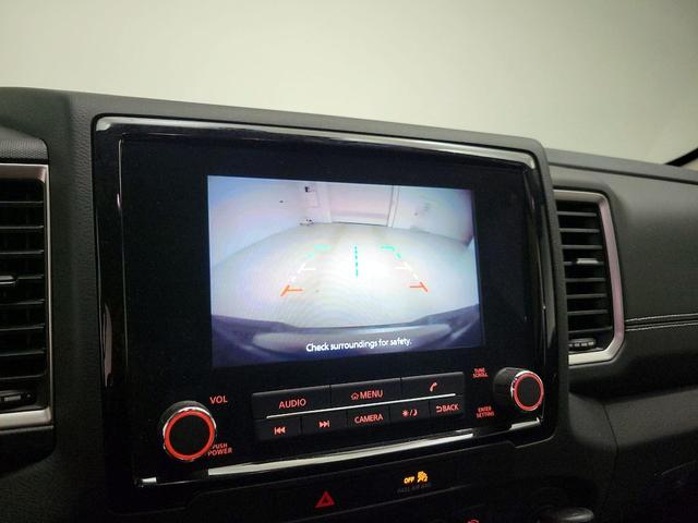 Photo of 2022 Gray Nissan Frontier