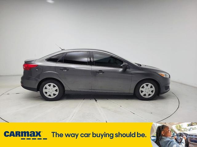 Photo of 2018 Gray Ford Focus