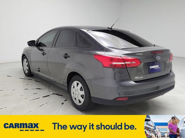 Photo of 2018 Gray Ford Focus